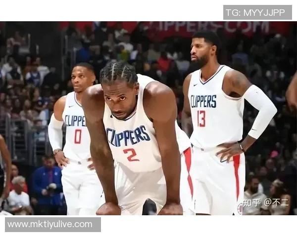 快船遭遇六连败危机面对状态火热的掘金队挑战在即