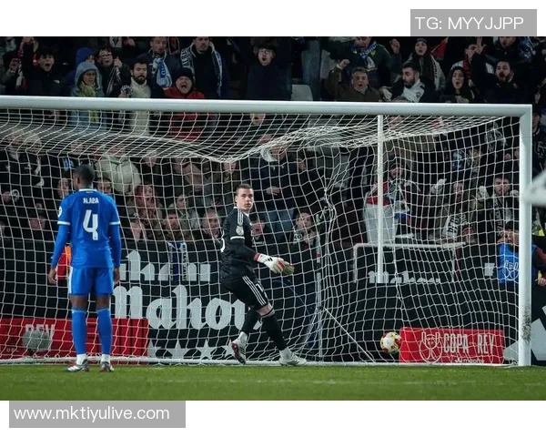 卢宁因小腿不适缺阵一周对阵阿尔瓦塞特后伤情更新